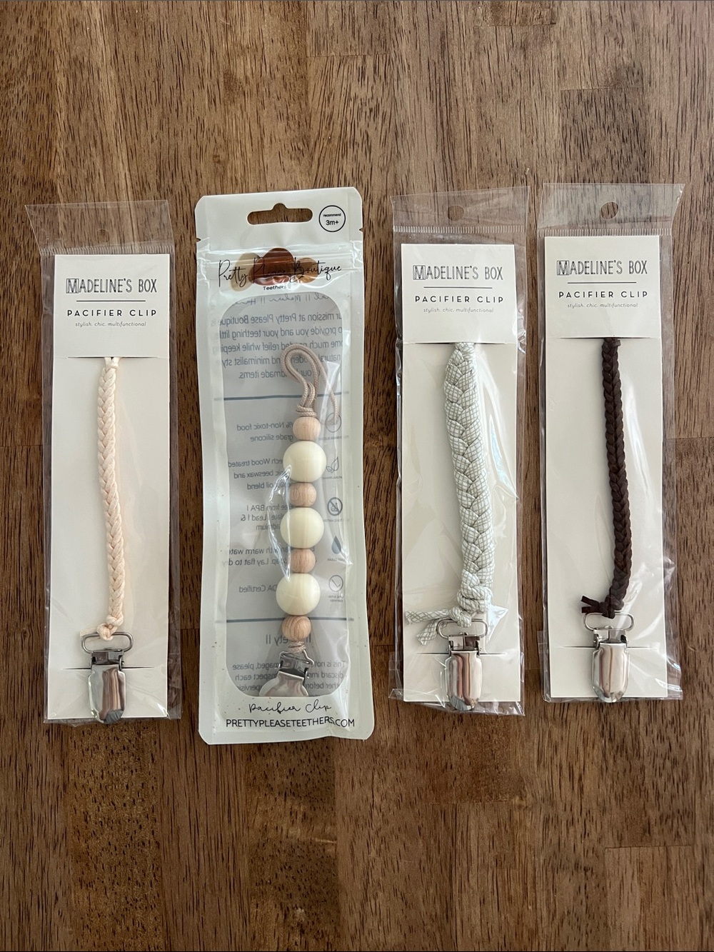 Paci Clip Lot - set of 4